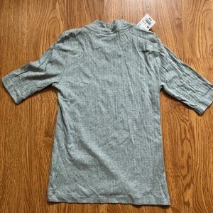 Uniqlo short sleeve grey sweater